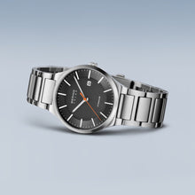 Load image into Gallery viewer, Bering Solar 39mm Grey Titanium Links Strap Watch