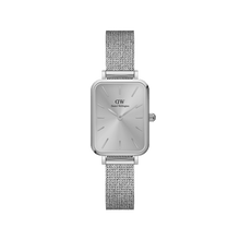 Load image into Gallery viewer, Daniel Wellington Quadro 20X26 Unitone Silver Watch