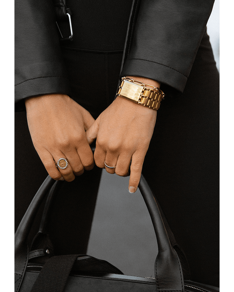 Confidante : A1362-502