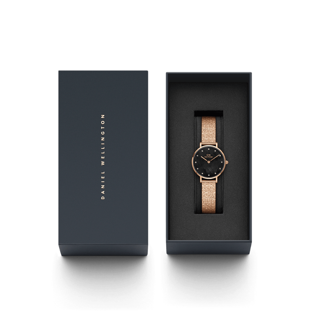 Daniel Wellington Petite 28 Lumine Rose Gold Mother of Pearl Black Watch